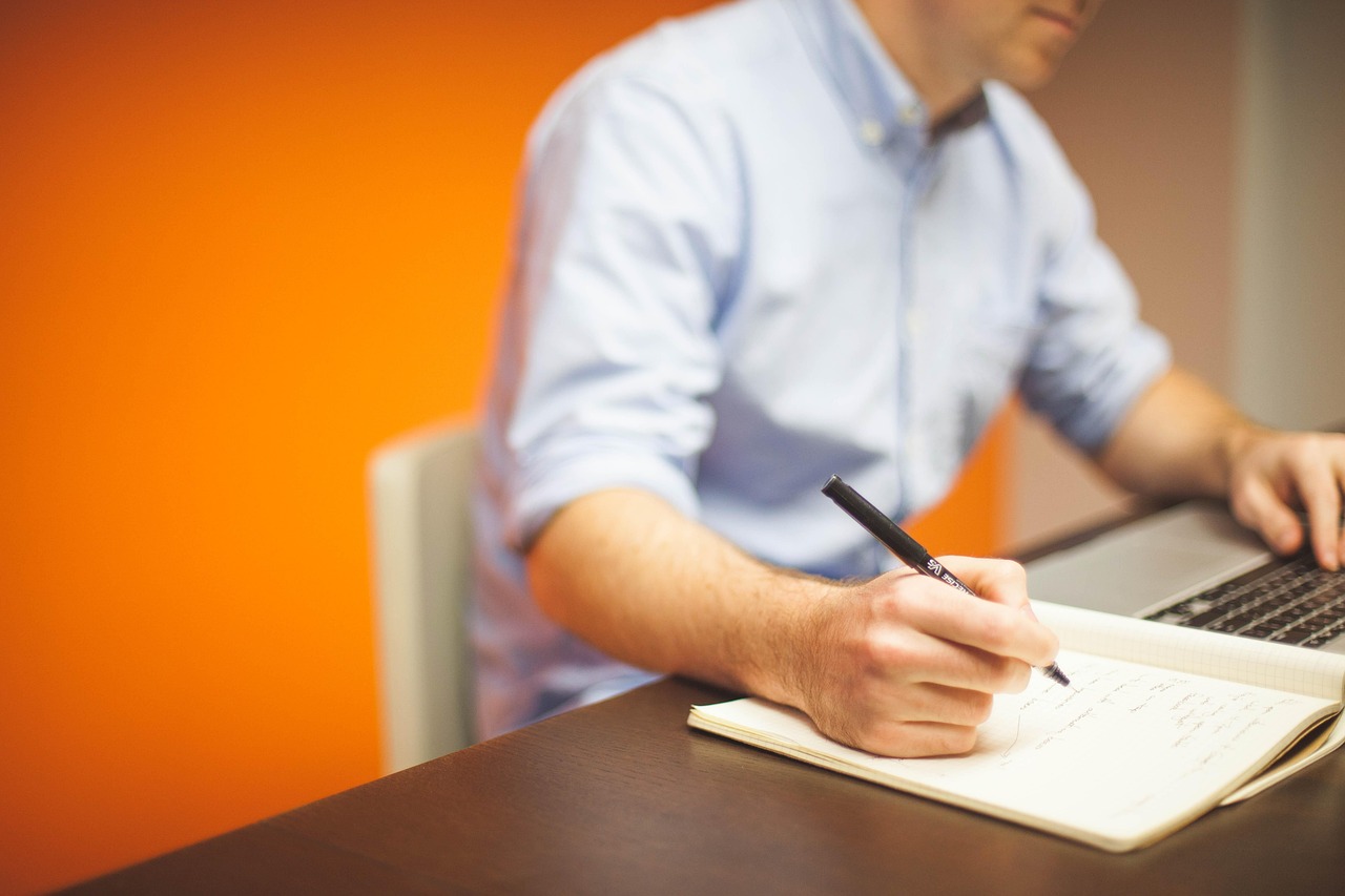 The careful reader guide to organizing project notes